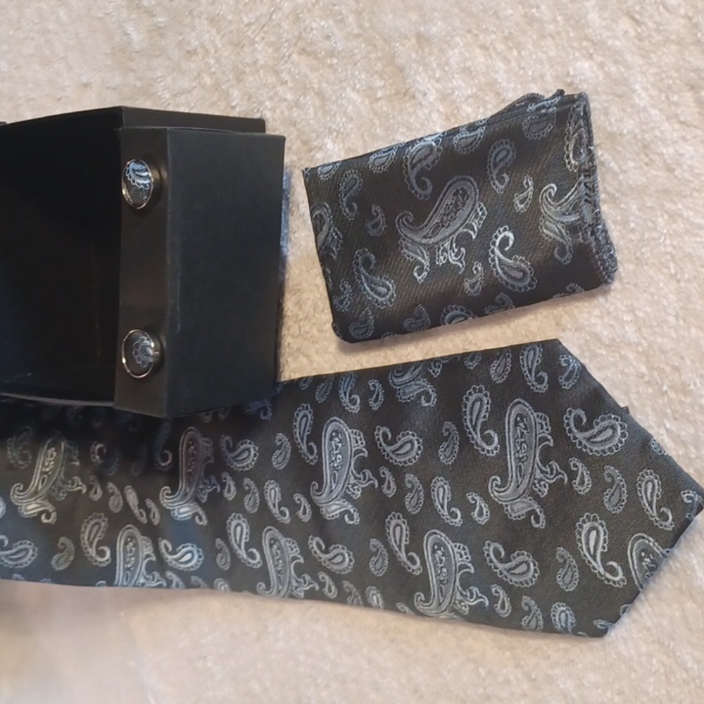 Agantoni cuff links tie and handkerchief blue paisley design gift set fo…
